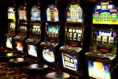 Basic blackjack strategy chart displayed on golbos platform